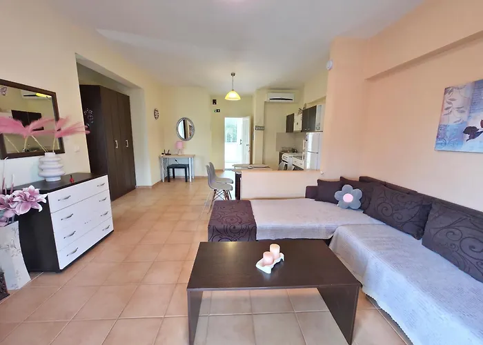 Dalia Mare Apartment Flogita